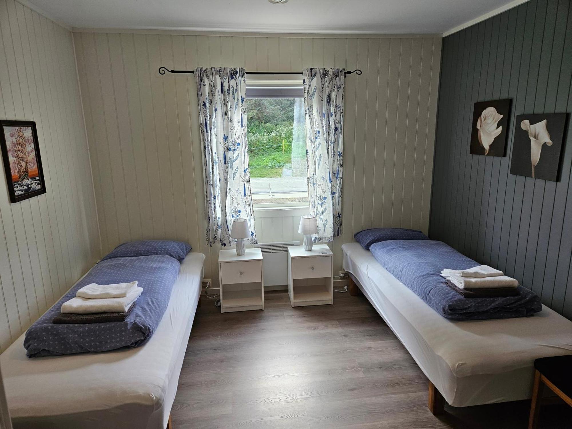 Hotel Risoyhamn Kafe Extérieur photo